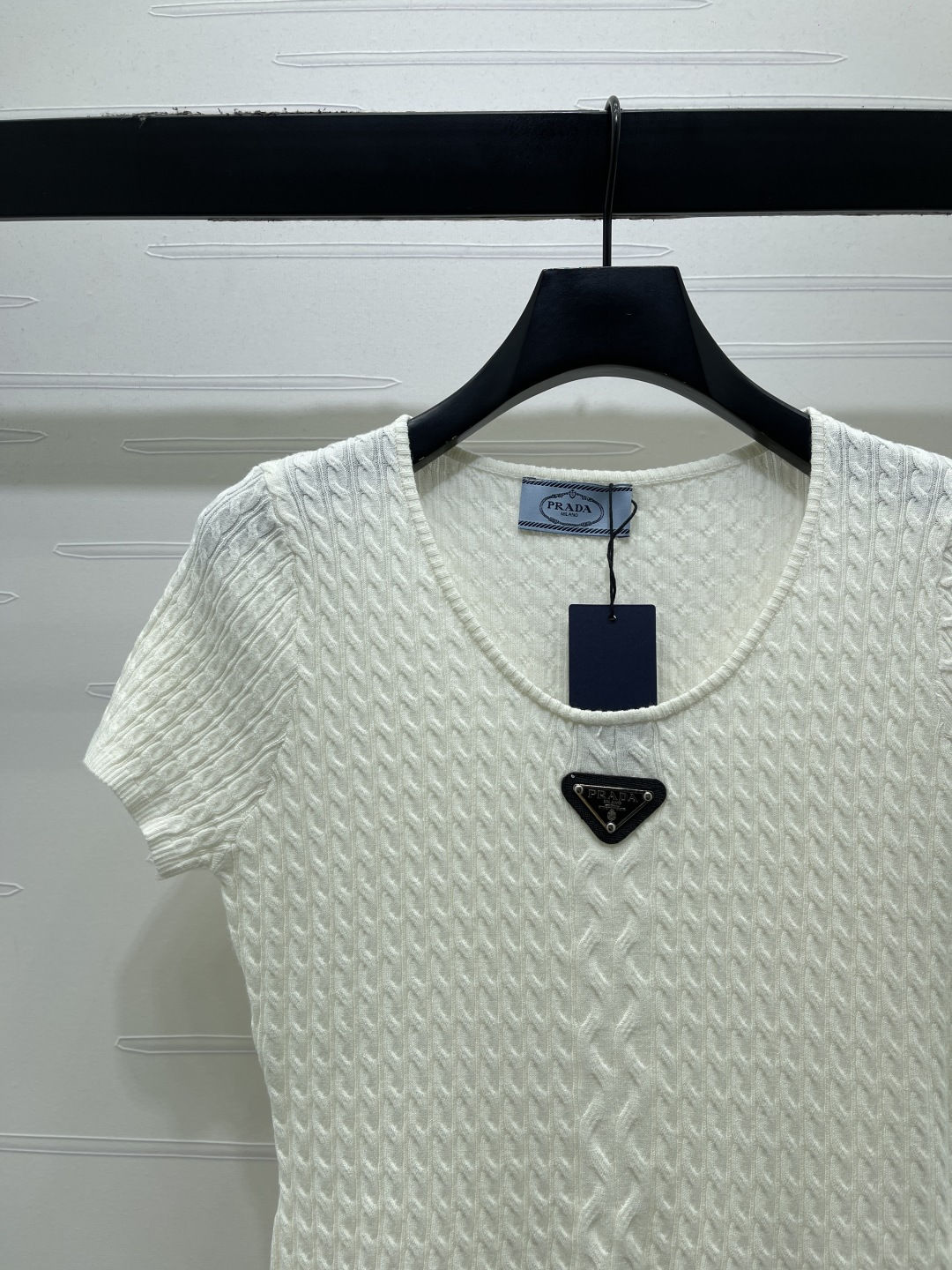 Women's short sleeves